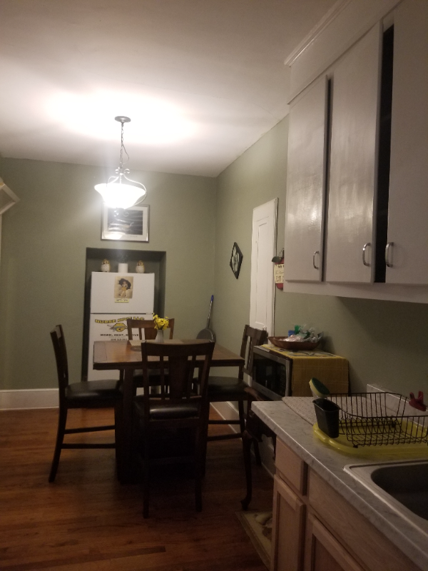 2217 Marion St - Photo 7 of 8