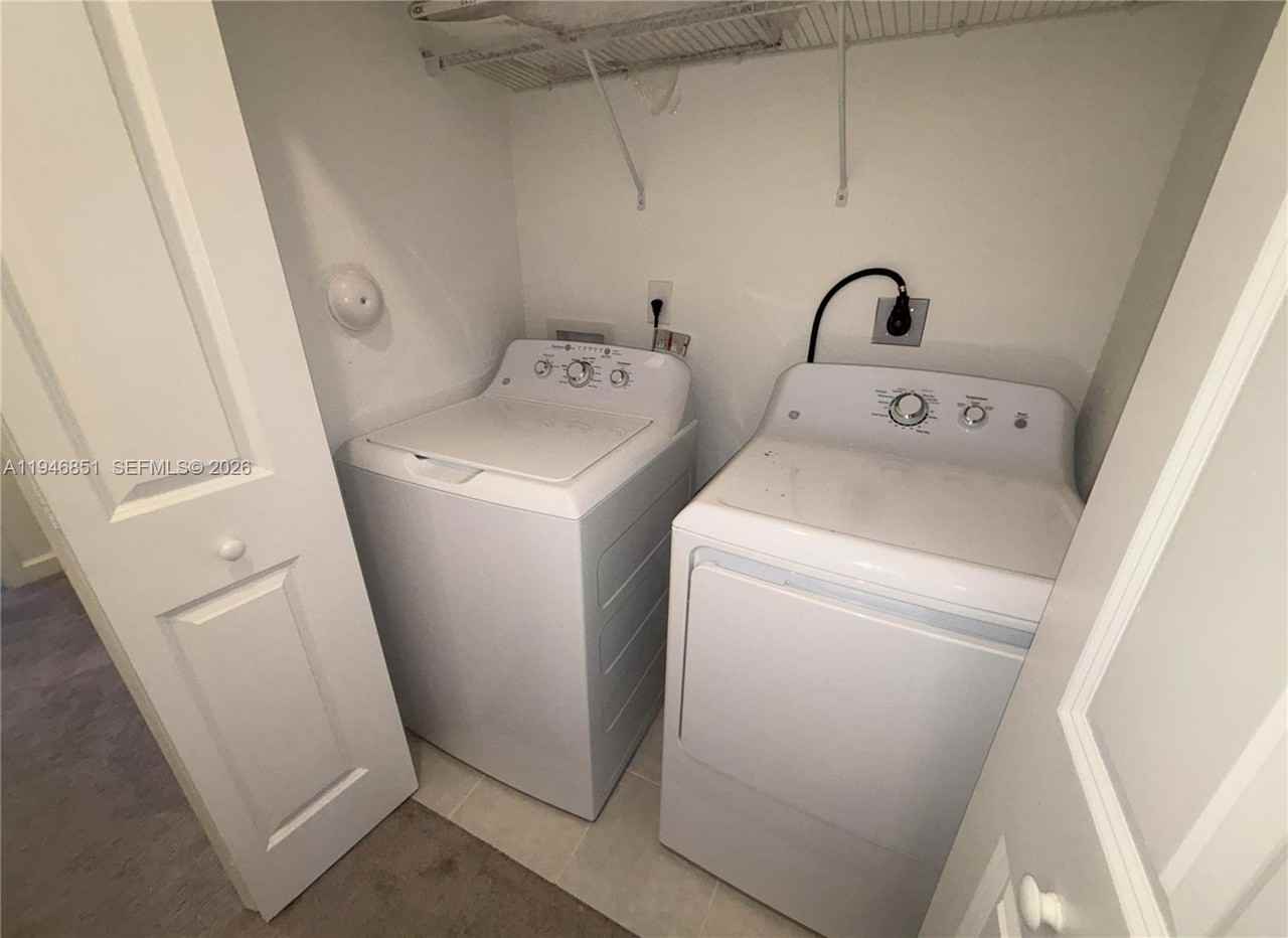 N Homestead Blvd #2622 - Photo 7 of 27