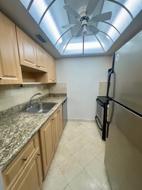 5520 N Ocean Blvd #5520-201 - Photo 2 of 17