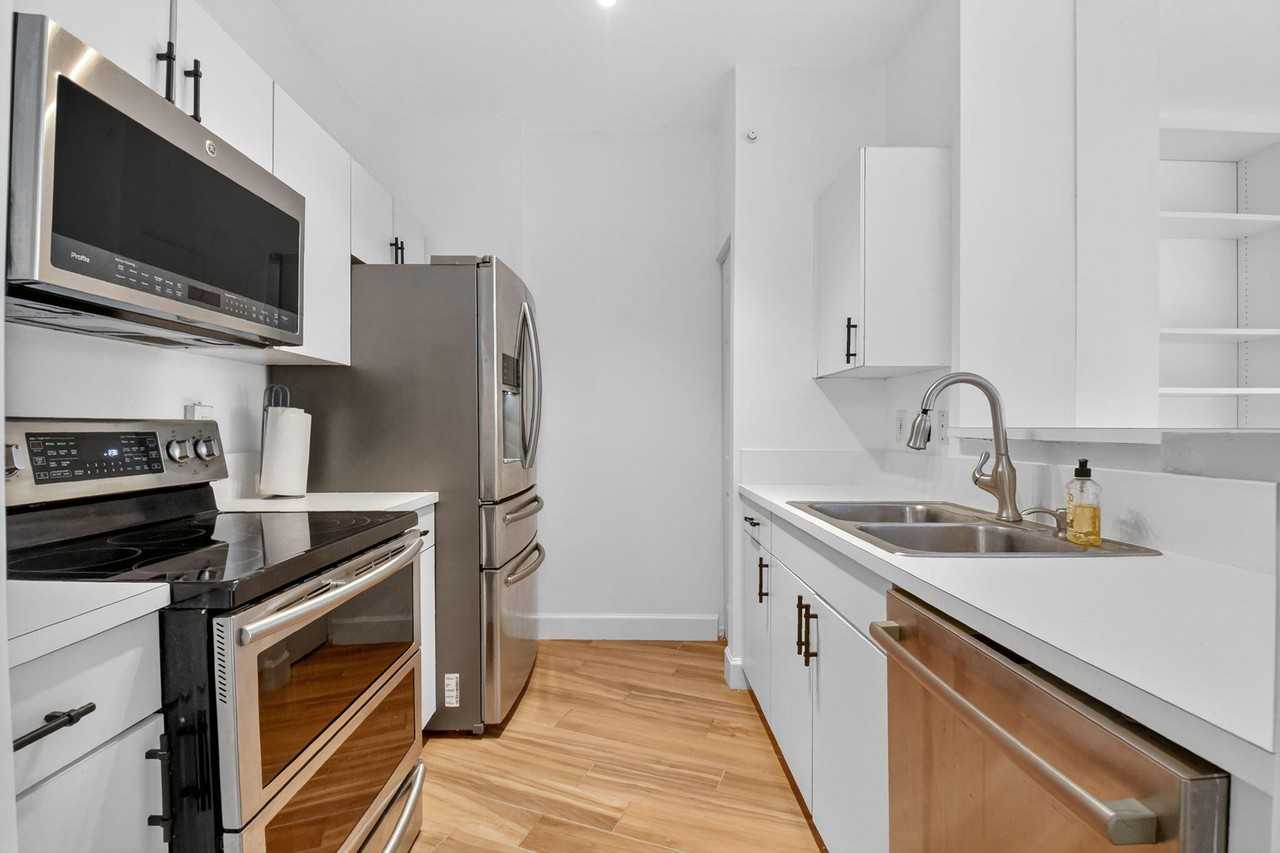 630 S Sapodilla Ave #630-121 - Photo 3 of 23