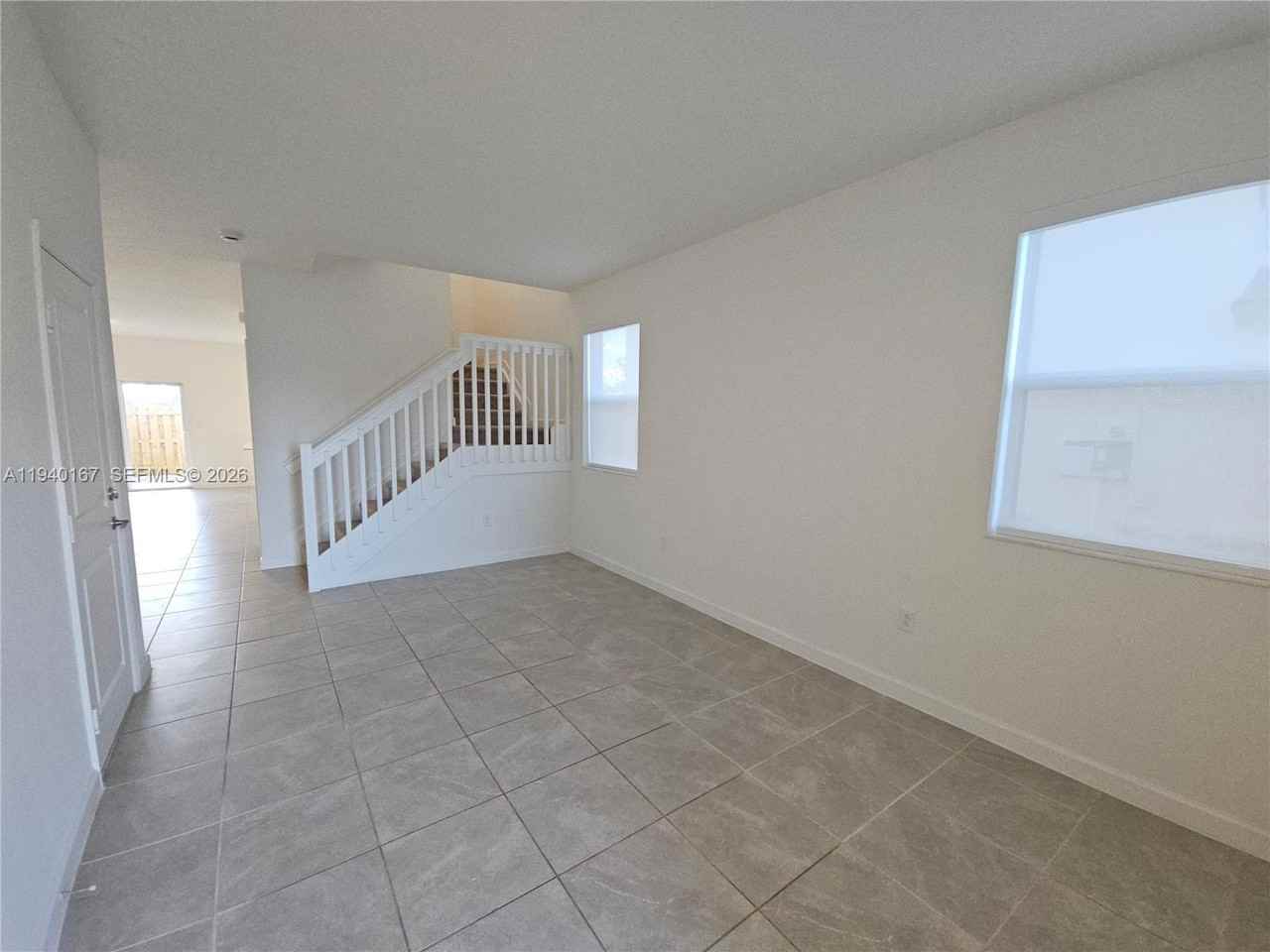 2530 Se 29th St #2530 - Photo 2 of 21