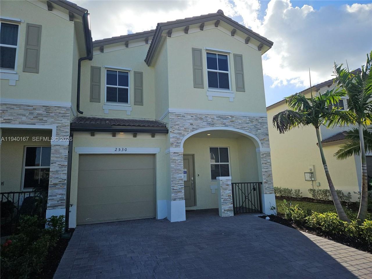 2530 Se 29th St #2530 - Photo 5 of 21