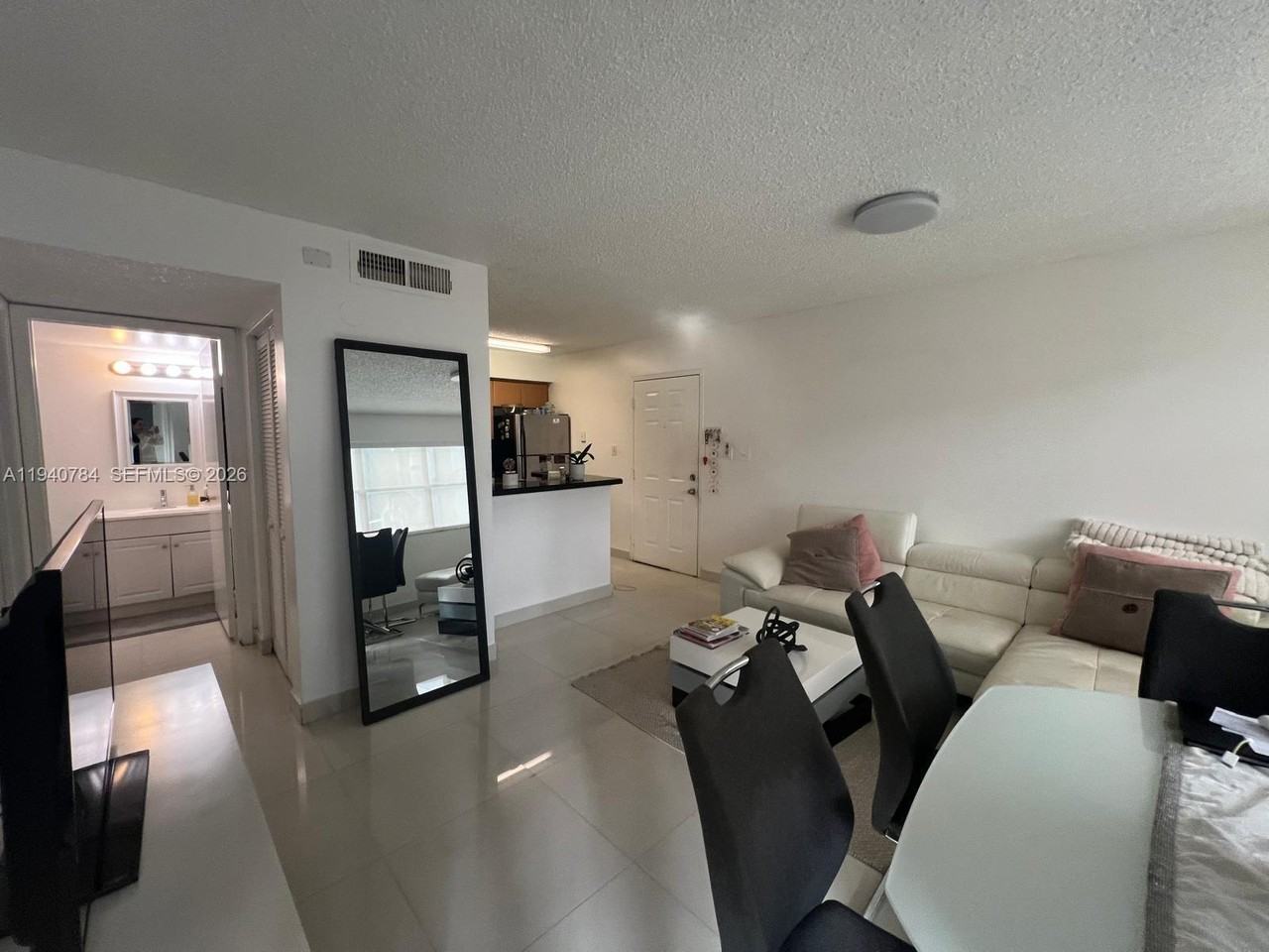 550 S Park Rd #550-148 - Photo 3 of 19