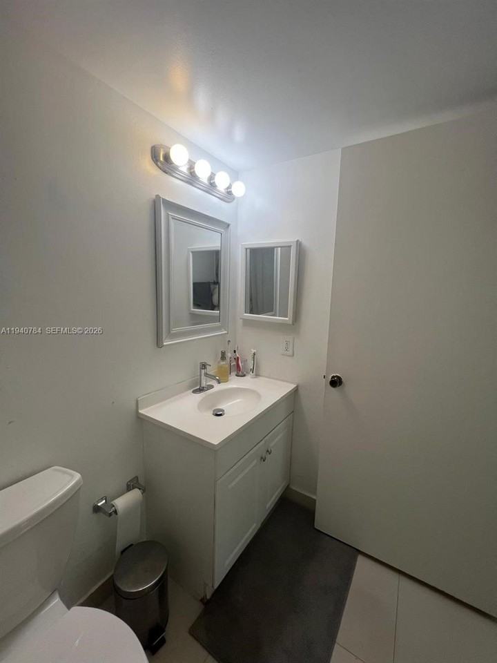 550 S Park Rd #550-148 - Photo 4 of 19