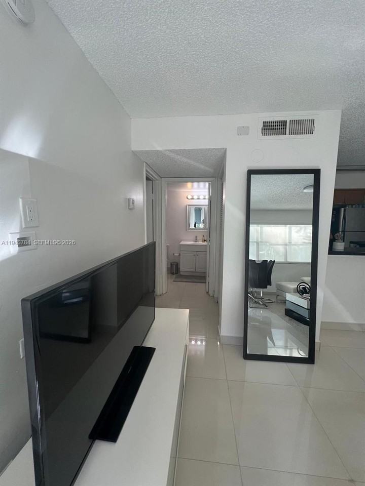 550 S Park Rd #550-148 - Photo 6 of 19