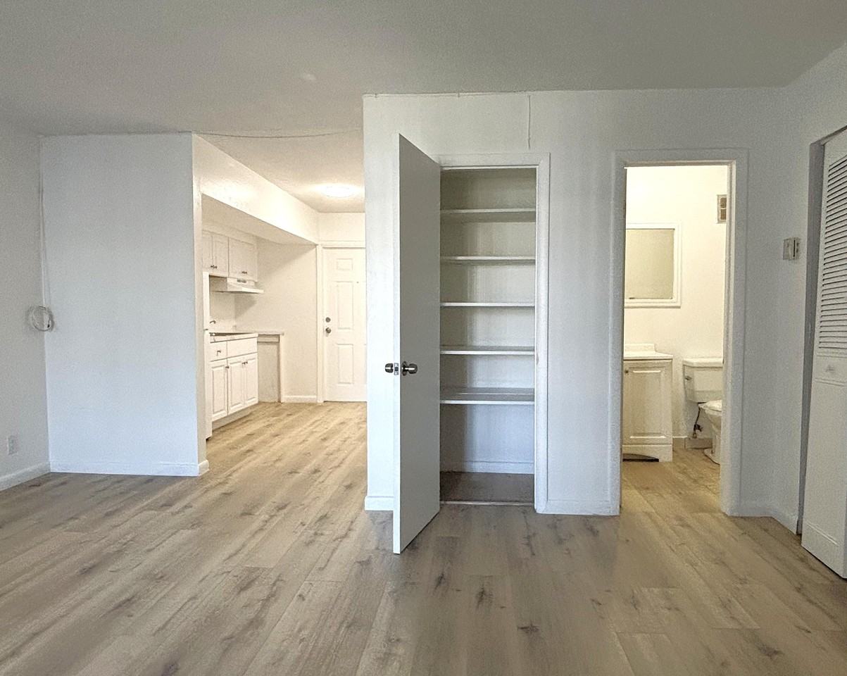 491 Nw 42nd Ave #491-49 - Photo 4 of 13