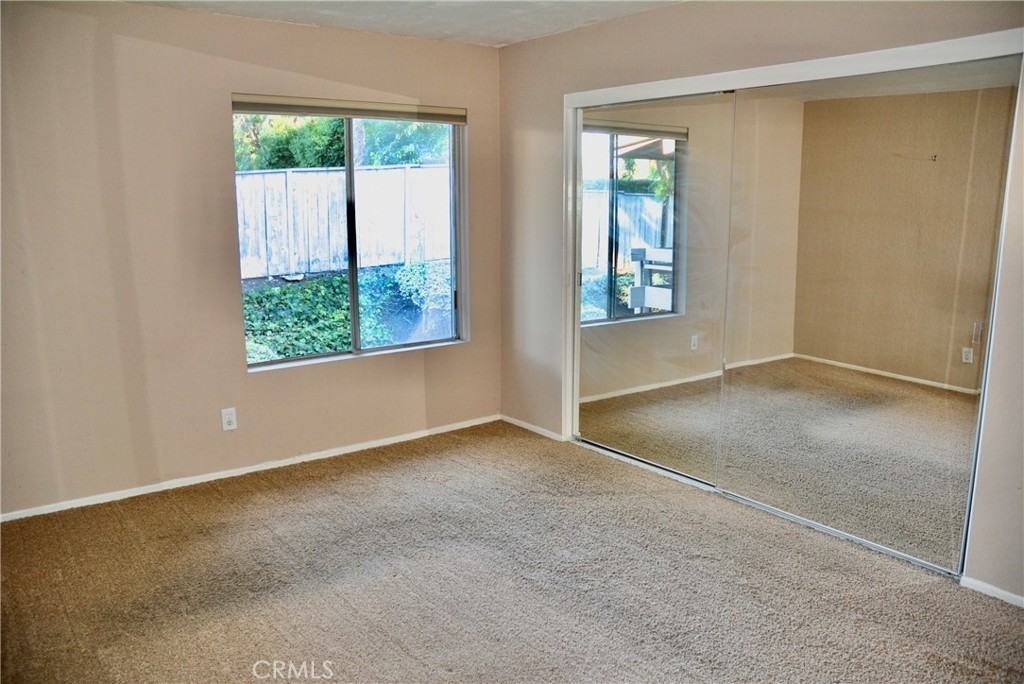 23732 Hillhurst Dr #23732-30 - Photo 4 of 10