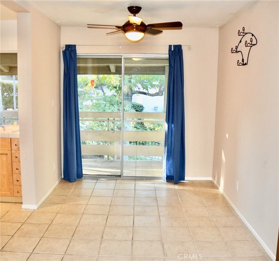 23732 Hillhurst Dr #23732-30 - Photo 7 of 10