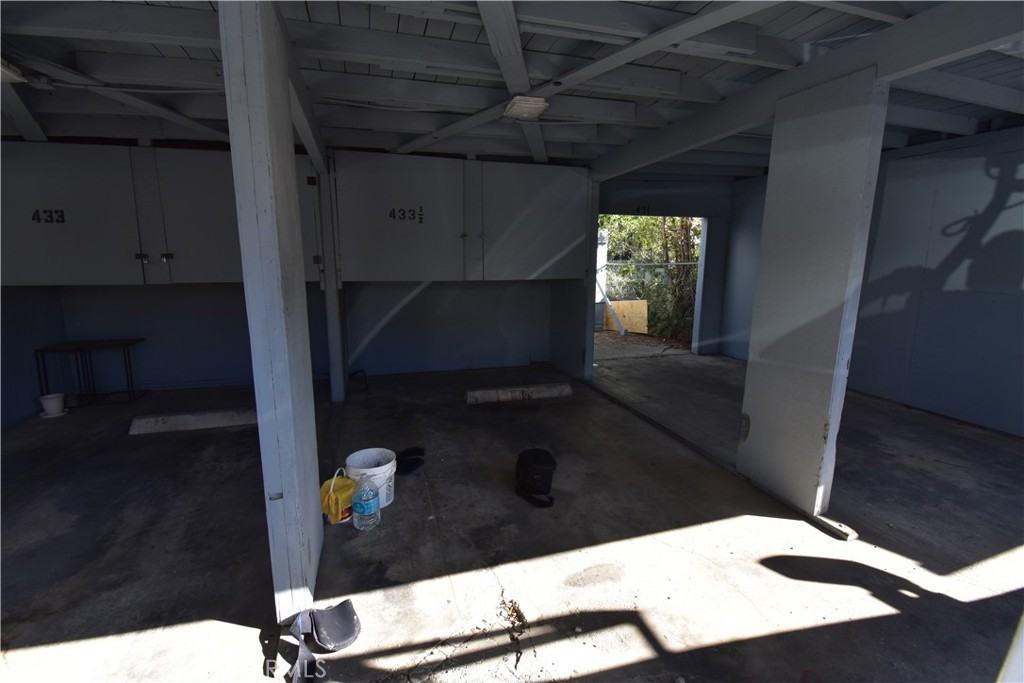 433 S Rexford Dr #4331-2 - Photo 2 of 16