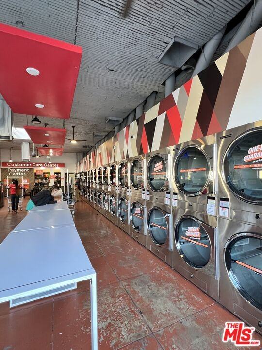 1436 E 4th St #1436C - Photo 4 of 15