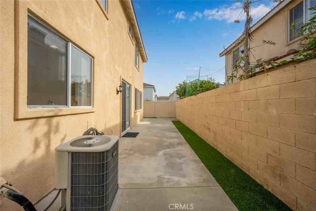 6222 Villa Ryan Ct #6222 - Photo 4 of 48