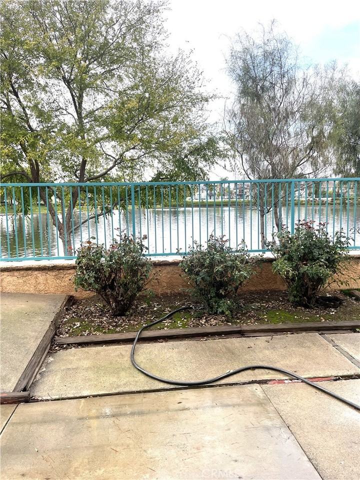 28700 Bridge Water Ln #28700 - Photo 3 of 25