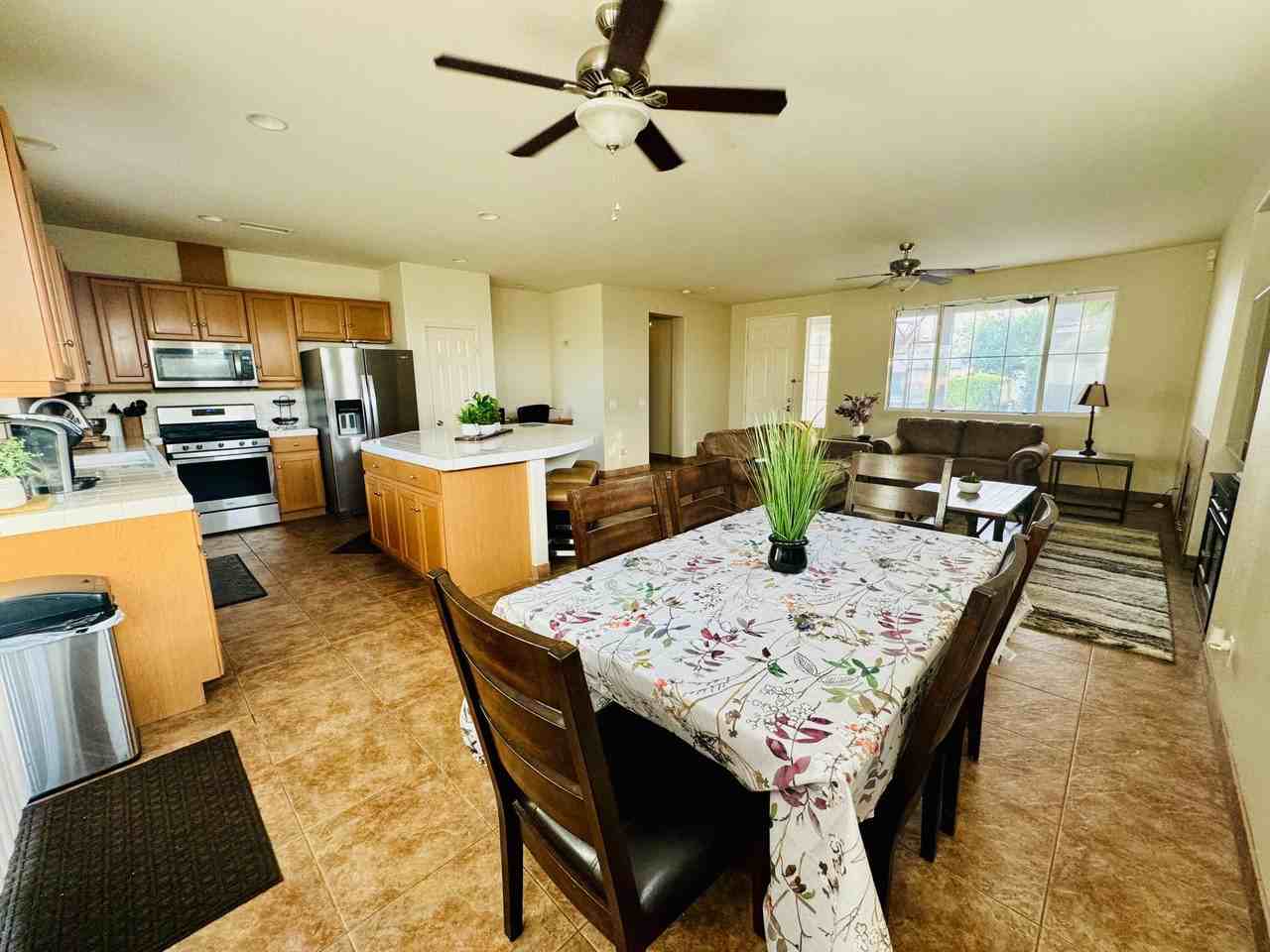 47398 Manteca Ct #47398 - Photo 4 of 25