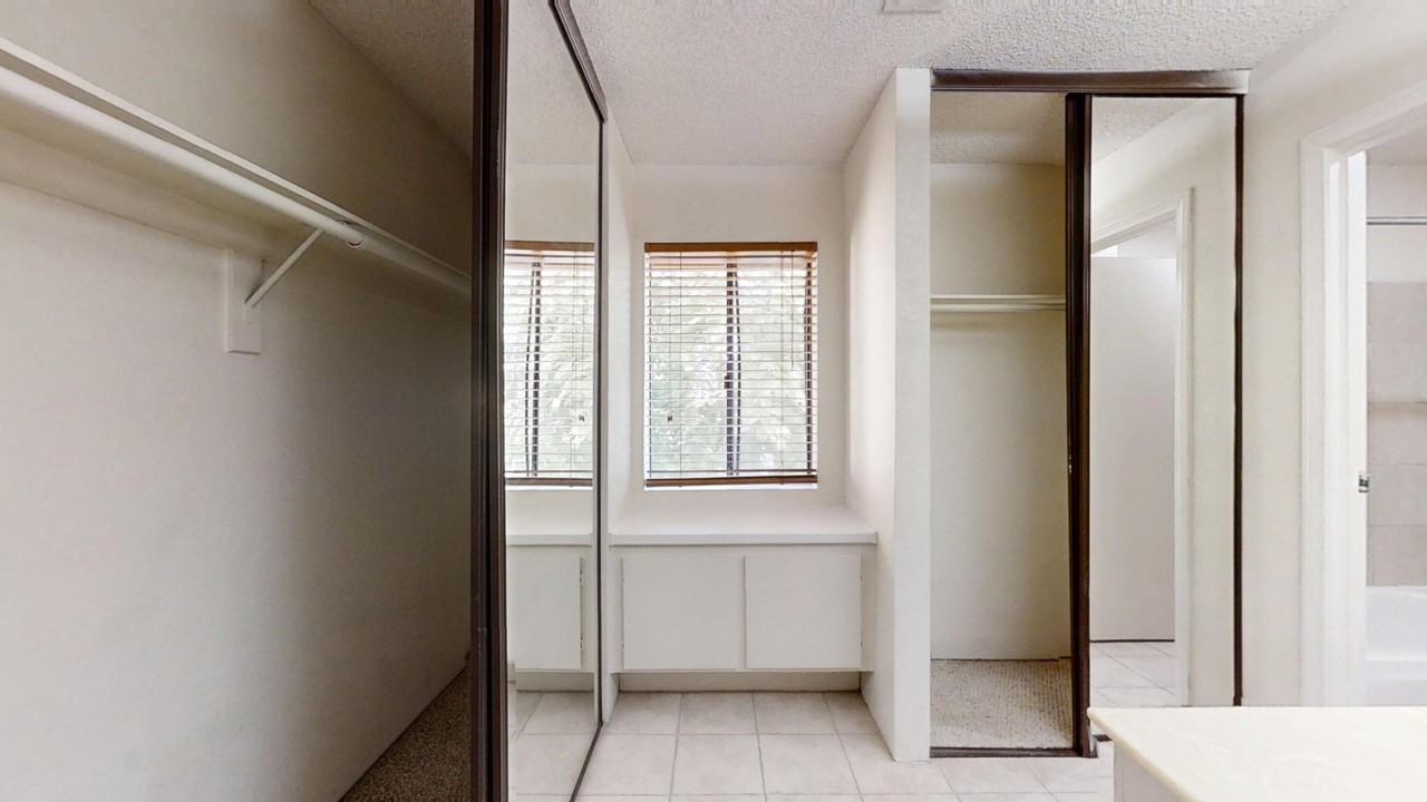 48255 Monroe St #48255-2 - Photo 3 of 35