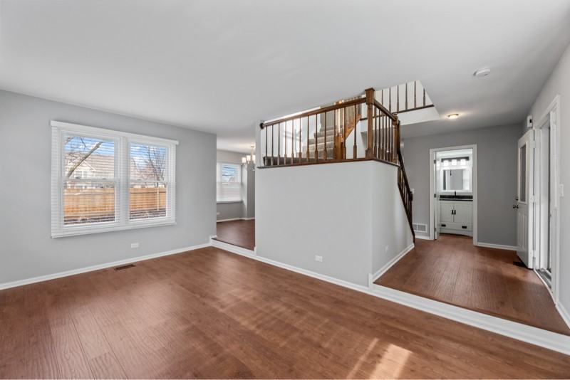 448 Thorndale Ct - Photo 3 of 7