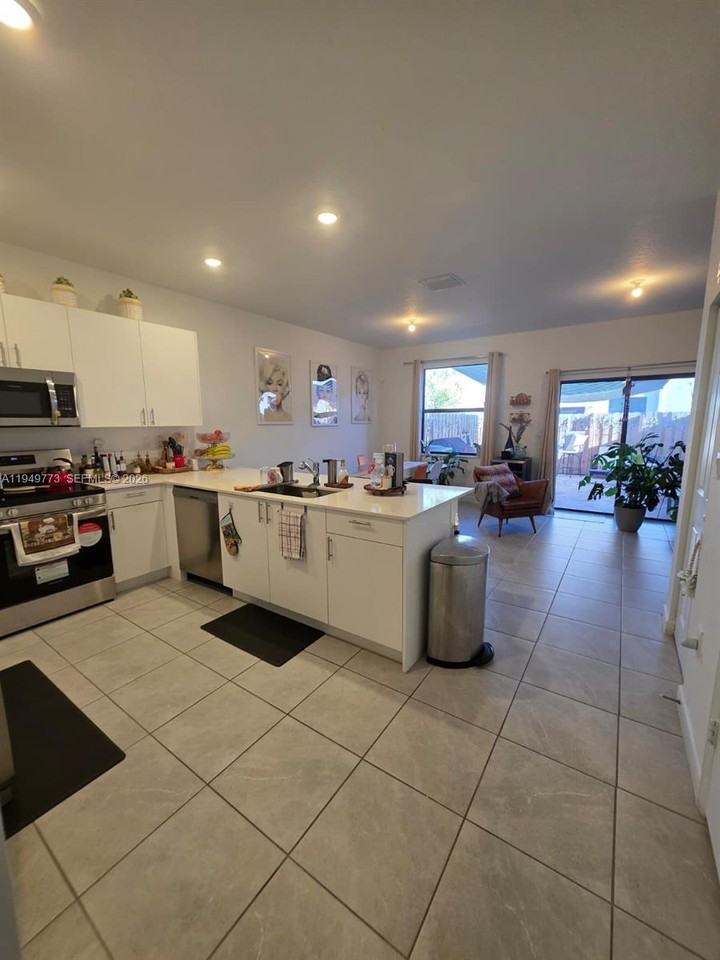 23337 Sw 128th Ave #23337