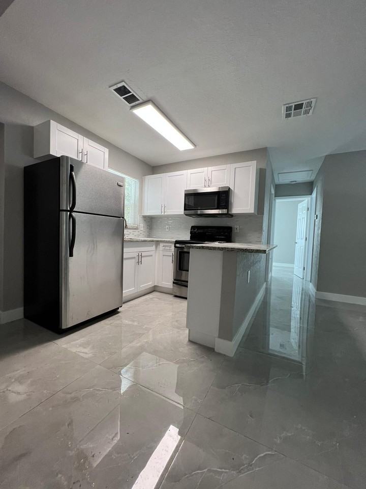 3380 E Atlantic Dr #3380 - Photo 5 of 15