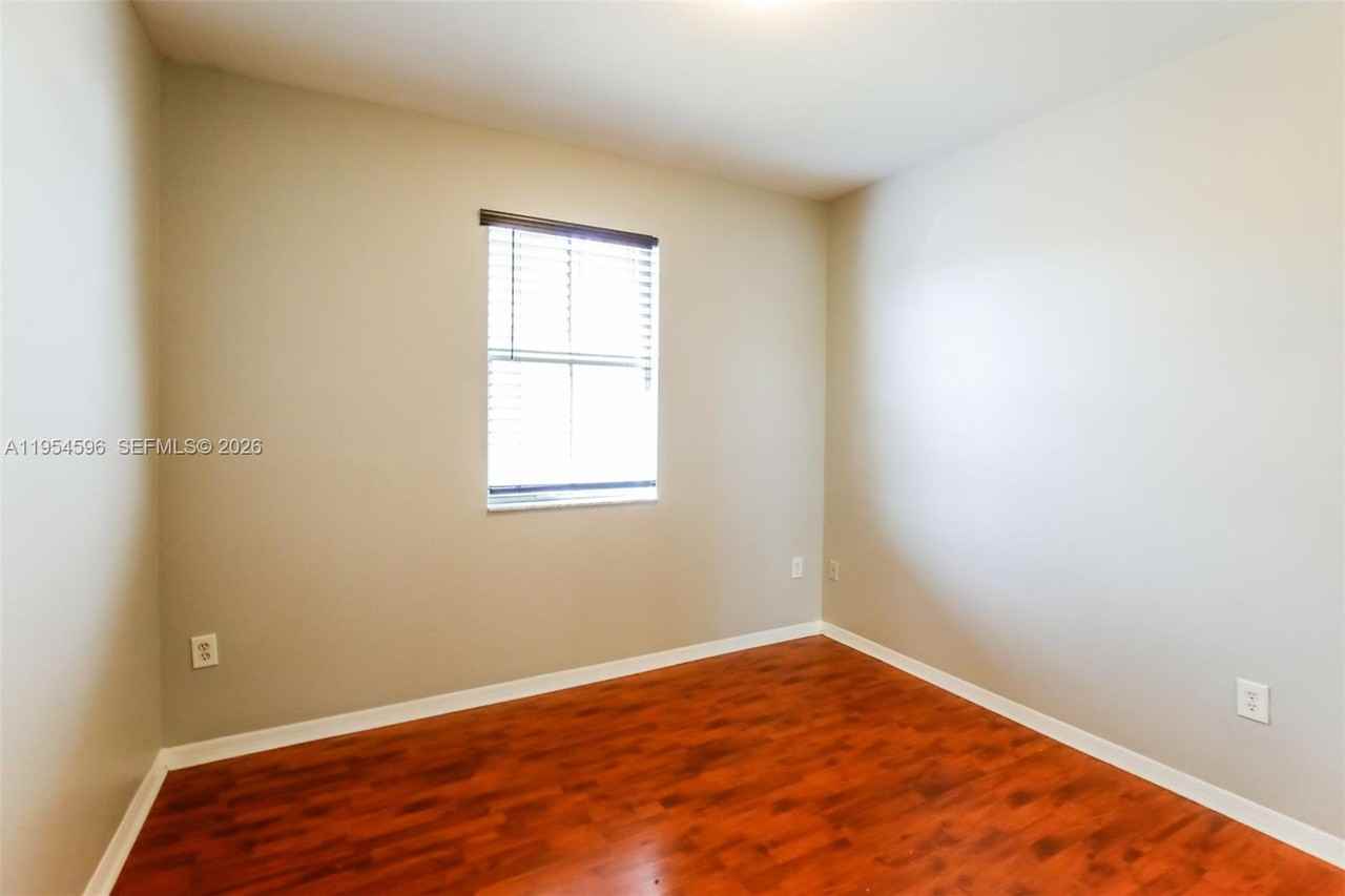 27598 Sw 138th Ave #27598 - Photo 2 of 18