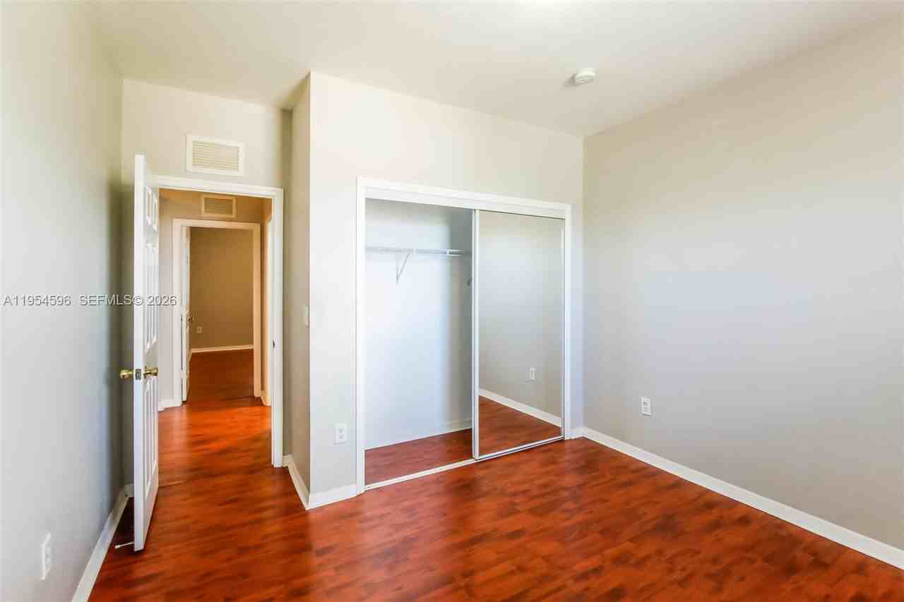 27598 Sw 138th Ave #27598 - Photo 7 of 18