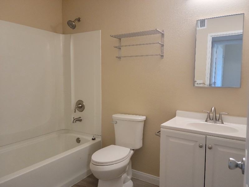 3701 Thomas Ave #4 - Photo 4 of 9