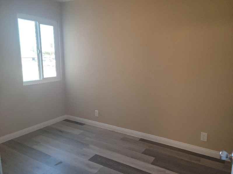 3701 Thomas Ave #4 - Photo 6 of 9