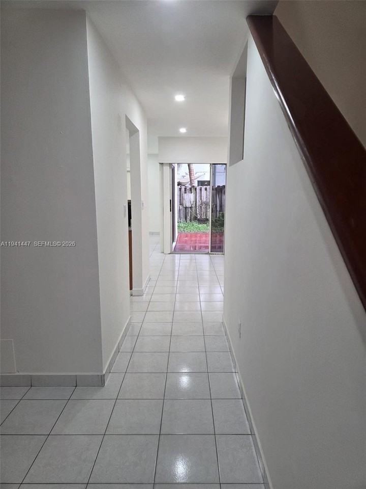 8413 Sw 209th St #8413 - Photo 5 of 25