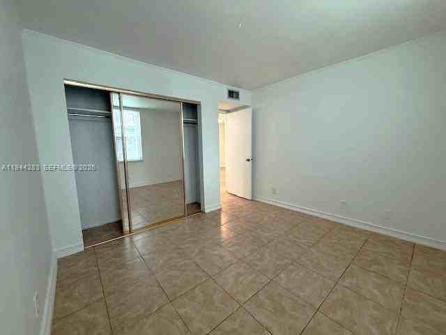 9431 Live Oak Pl #9431-306 - Photo 4 of 22