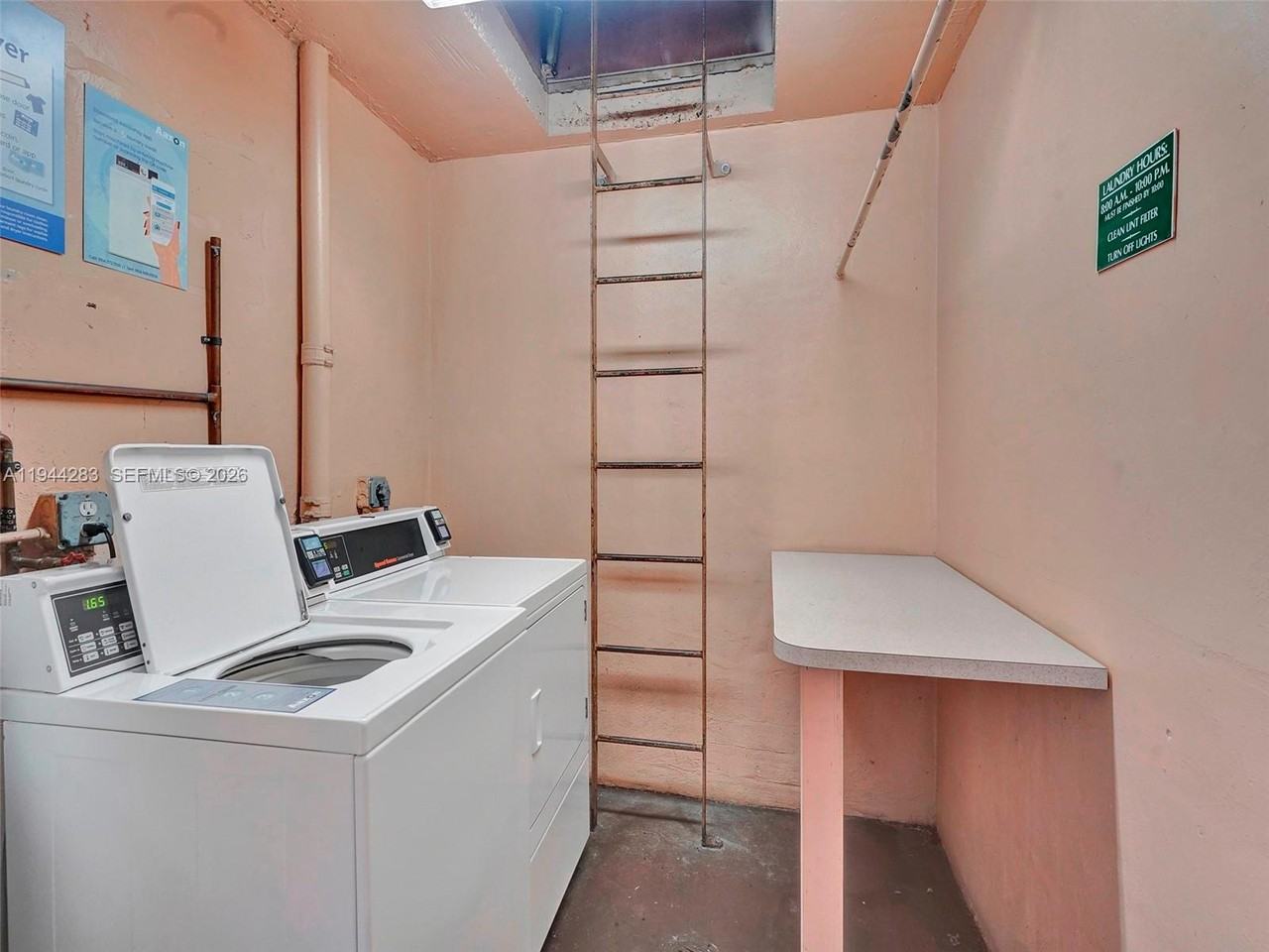 9431 Live Oak Pl #9431-306 - Photo 6 of 22