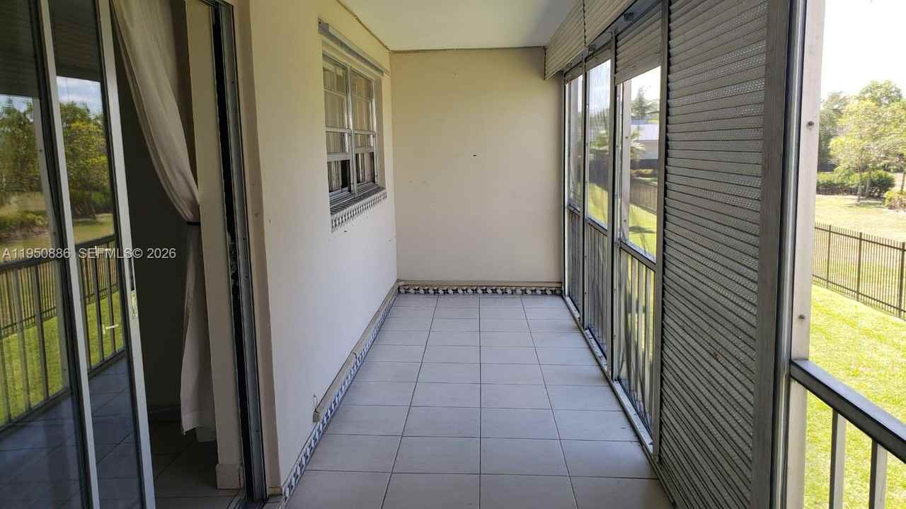 950 Hillcrest Dr #950-207 - Photo 3 of 12