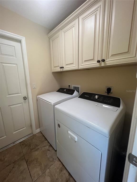 12660 Sw Lakeside Dr #12660 - Photo 3 of 36