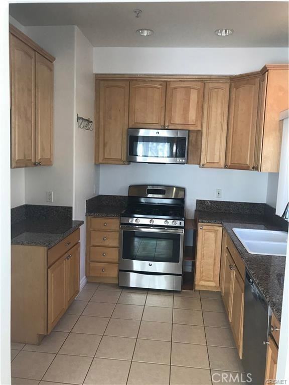 448 S Oak Knoll Ave #448-6 - Photo 3 of 21