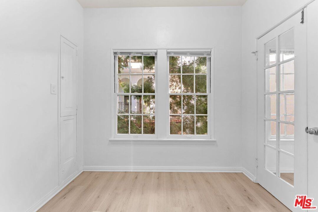 140 S Camden Dr #140-203 - Photo 3 of 24