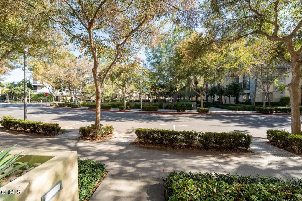 17 Delancy #17 - Photo 7 of 35