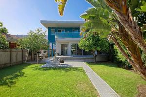 featured image of 611 Flower Ave