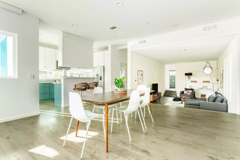 611 Flower Ave - Photo 2 of 20