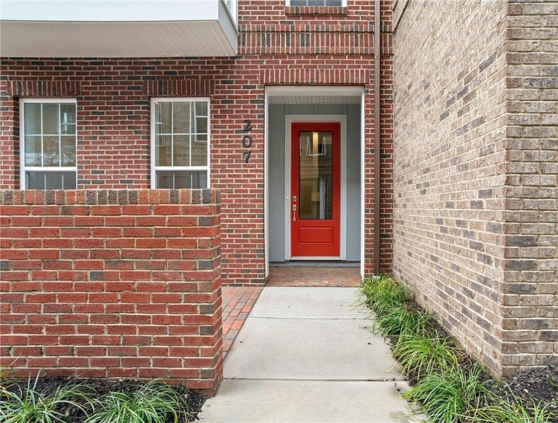 207 Oliver Way - Photo 4 of 50