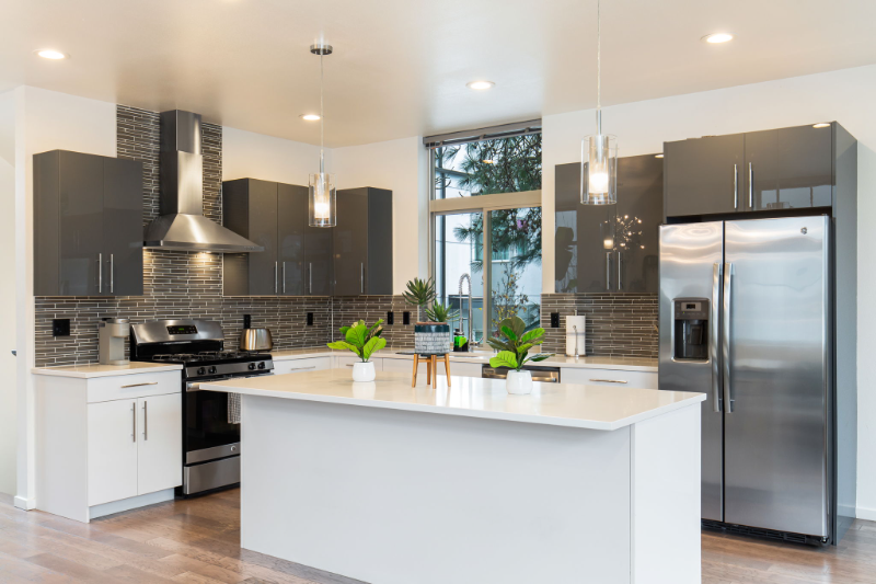 1724 Nw 64th St - Photo 6 of 20