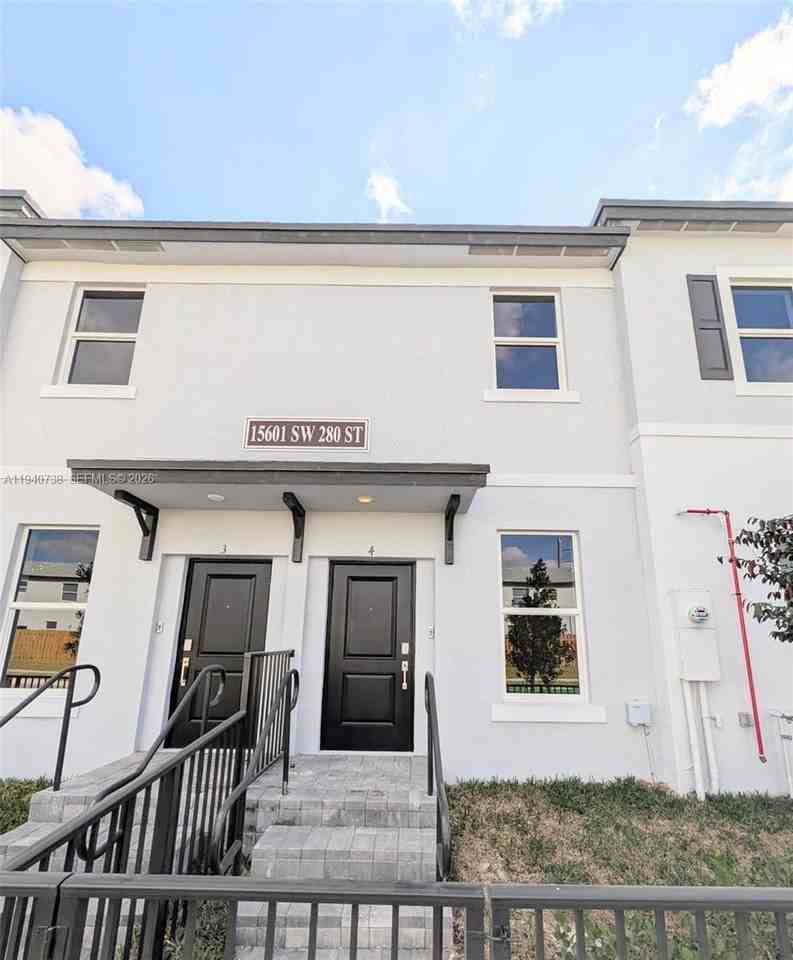 15601 Sw 280th St #15601-4 - Photo 5 of 9