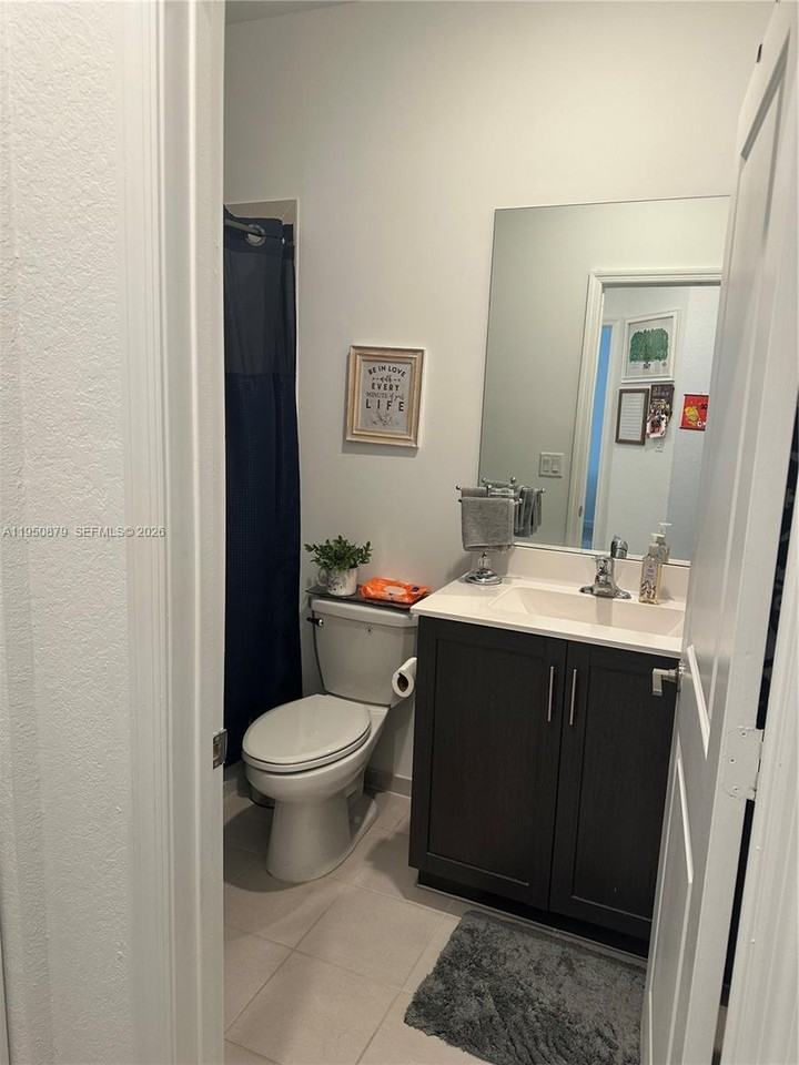 2615 Se 12th St #2615