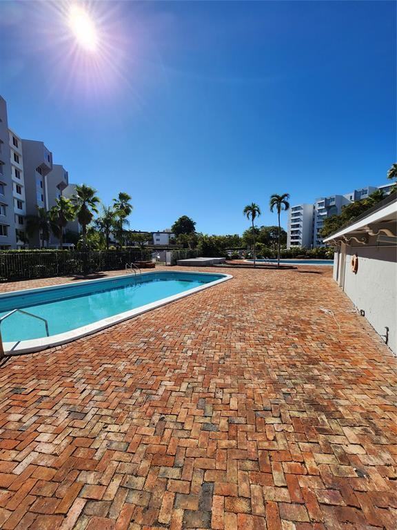 9001 Sw 77th Ave #9001C802 - Photo 5 of 24