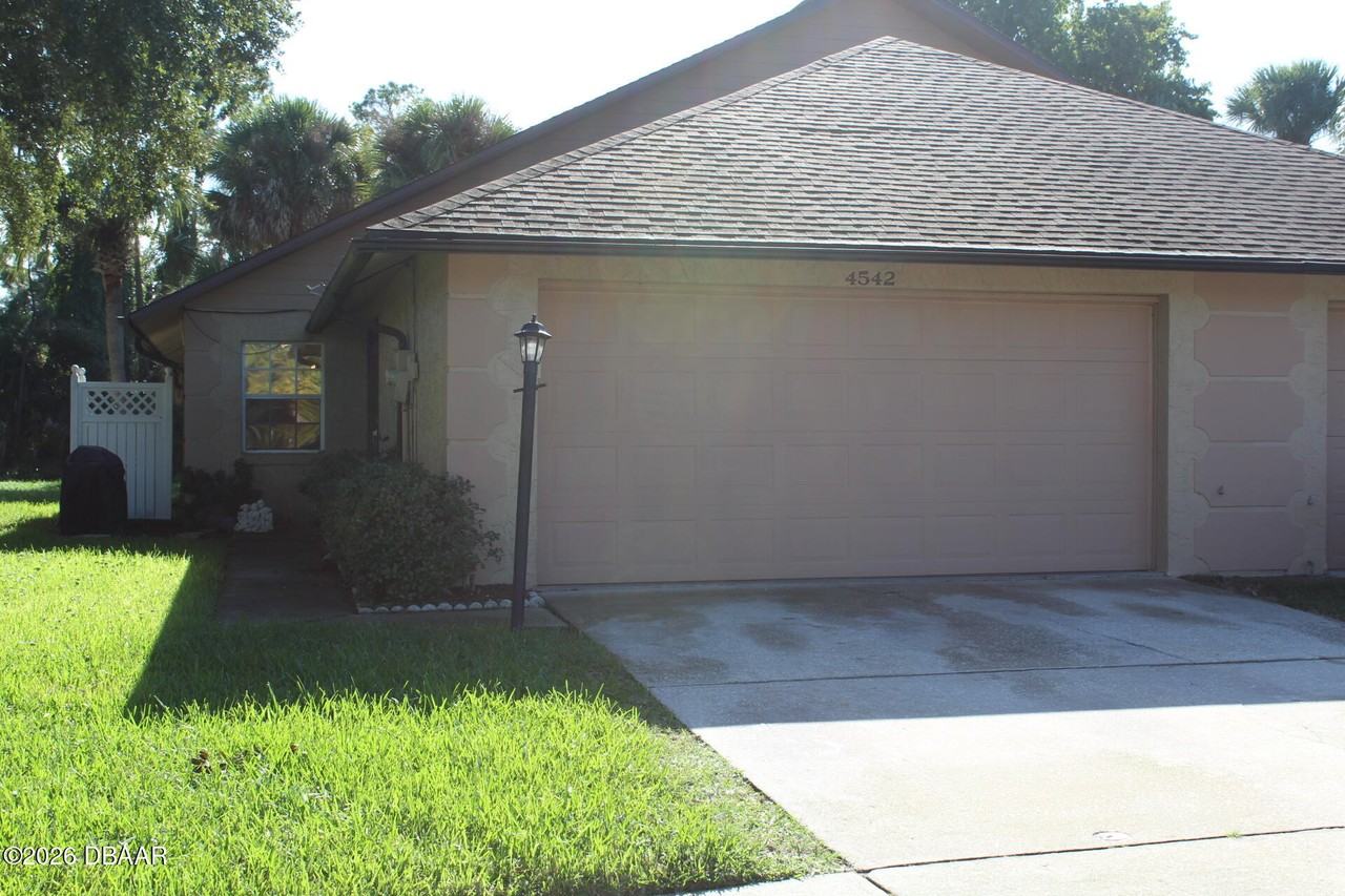 4542 Rockledge Ln #4542 - Photo 2 of 36