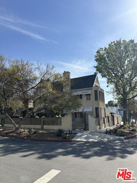 1086 Meadowbrook Ave #1086 - Photo 2 of 24