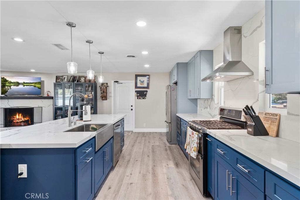 11142 Yana Dr #11142 - Photo 3 of 17