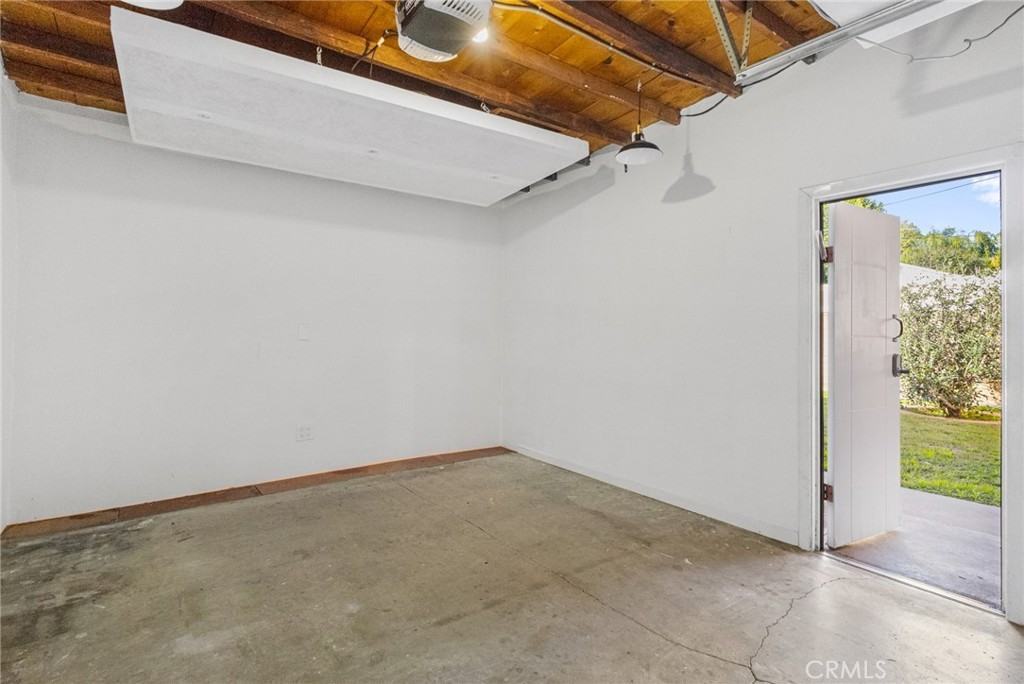 5227 Bellaire Ave #5227 - Photo 5 of 25