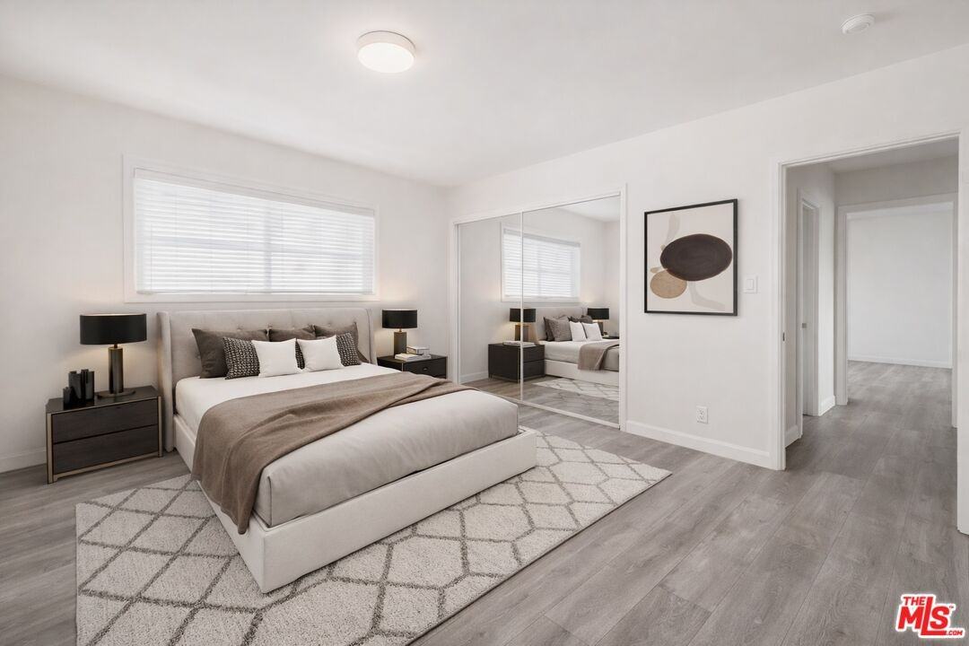 1446 S Cochran Ave #1446-1 - Photo 3 of 9