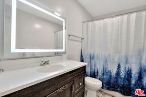 featured image of 932 Wilcox Ave #932-5