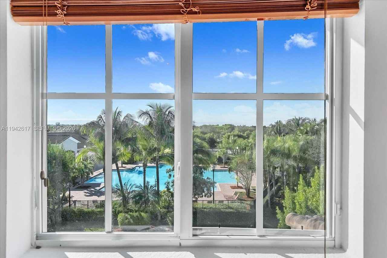 14229 Sw 274th St #14229 - Photo 2 of 33