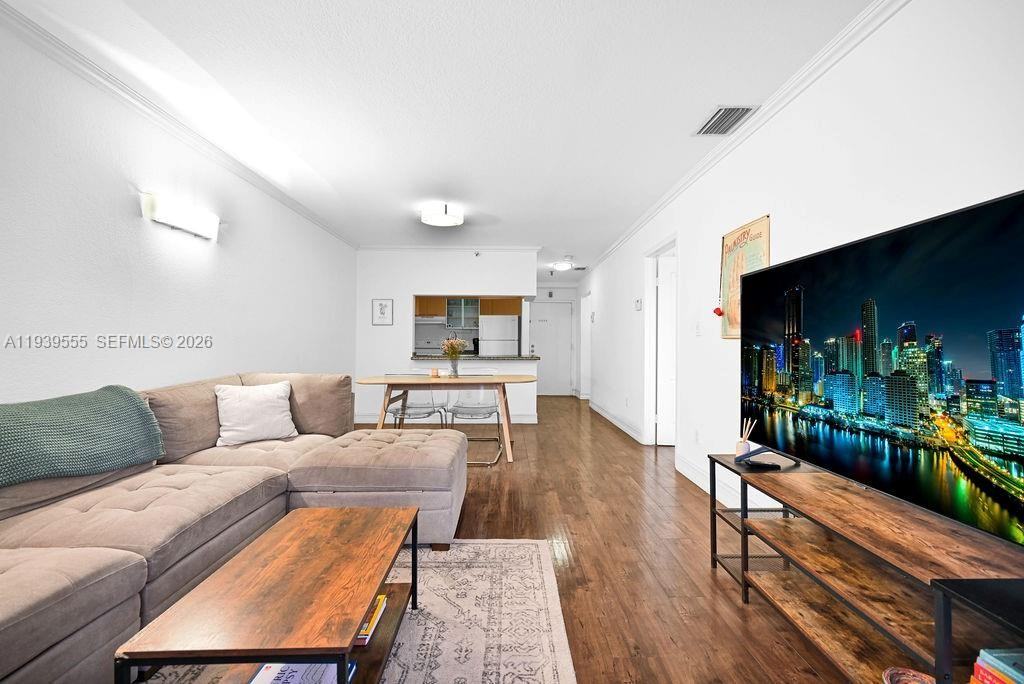 677 Ne 24th St #677-304 - Photo 6 of 22