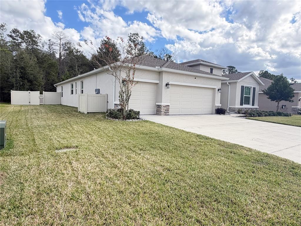 535 Se 66th Ter #535 - Photo 2 of 50