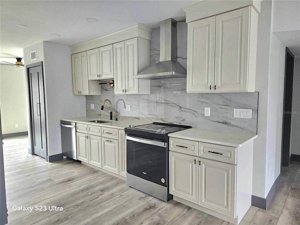 2435 Sumatran Way #2435-35 - Photo 2 of 50